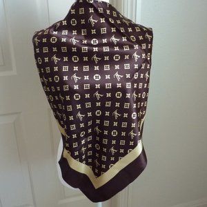Louis Viutton 100% Silk Scarf 39" Square